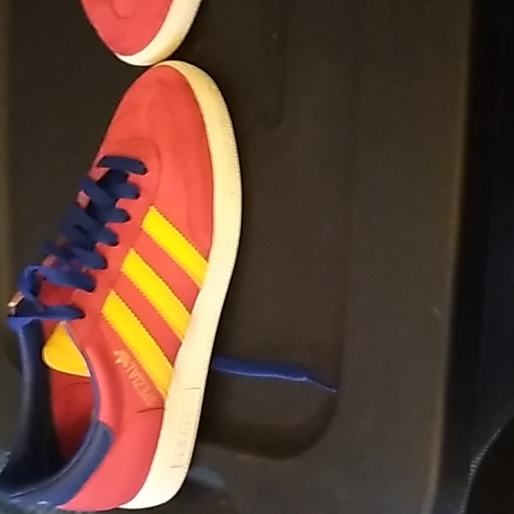 Adidas Spezial Shirley Red Yellow Blue Size 7.5 - Picture 4 of 6